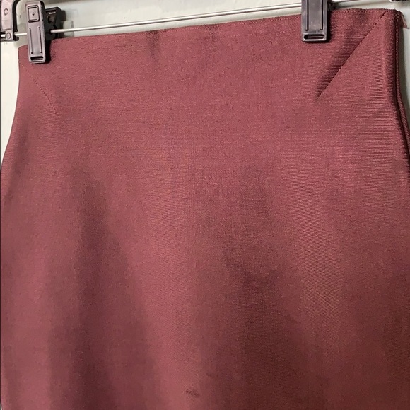 Pencil Skirt Plum - Picture 4 of 4